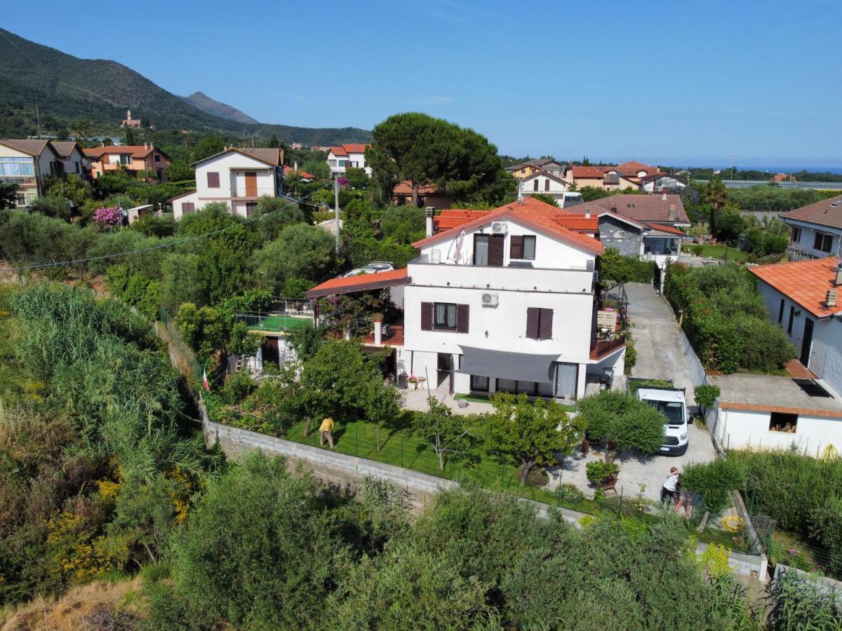 Villa Marco Aurelio Cisano sul Neva 외부 사진